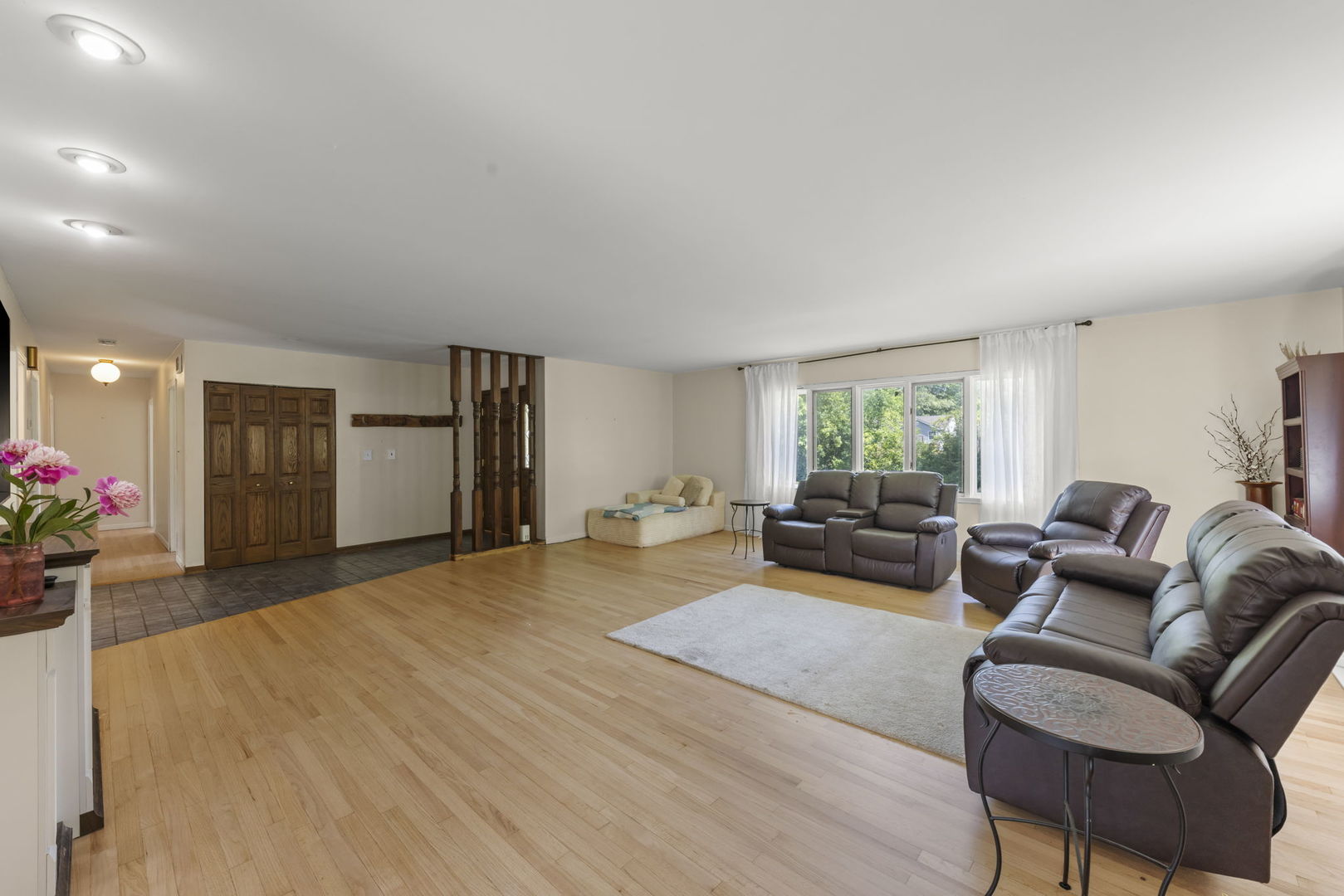 1241 Norfolk Avenue Property Photo 6