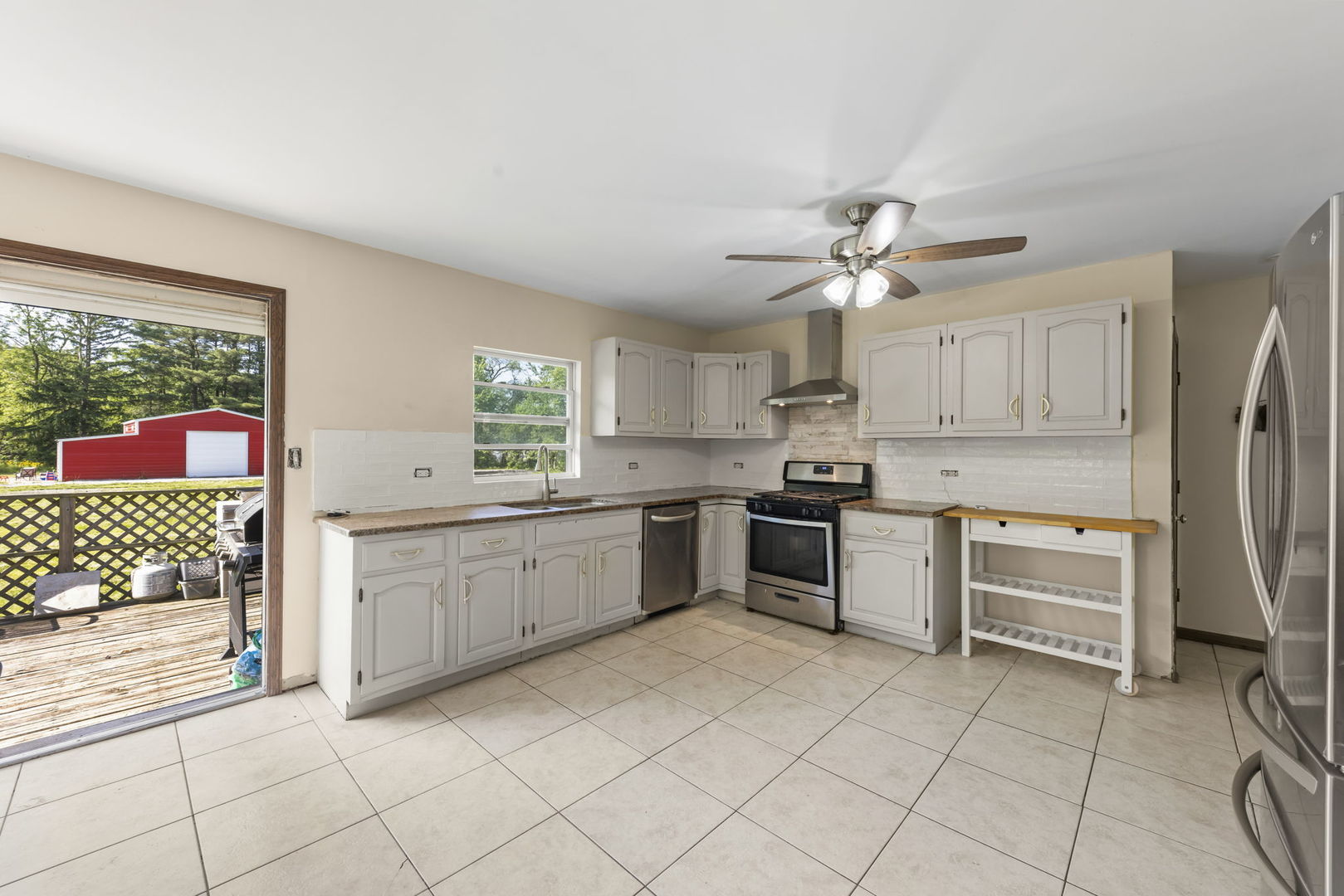 1241 Norfolk Avenue Property Photo 8