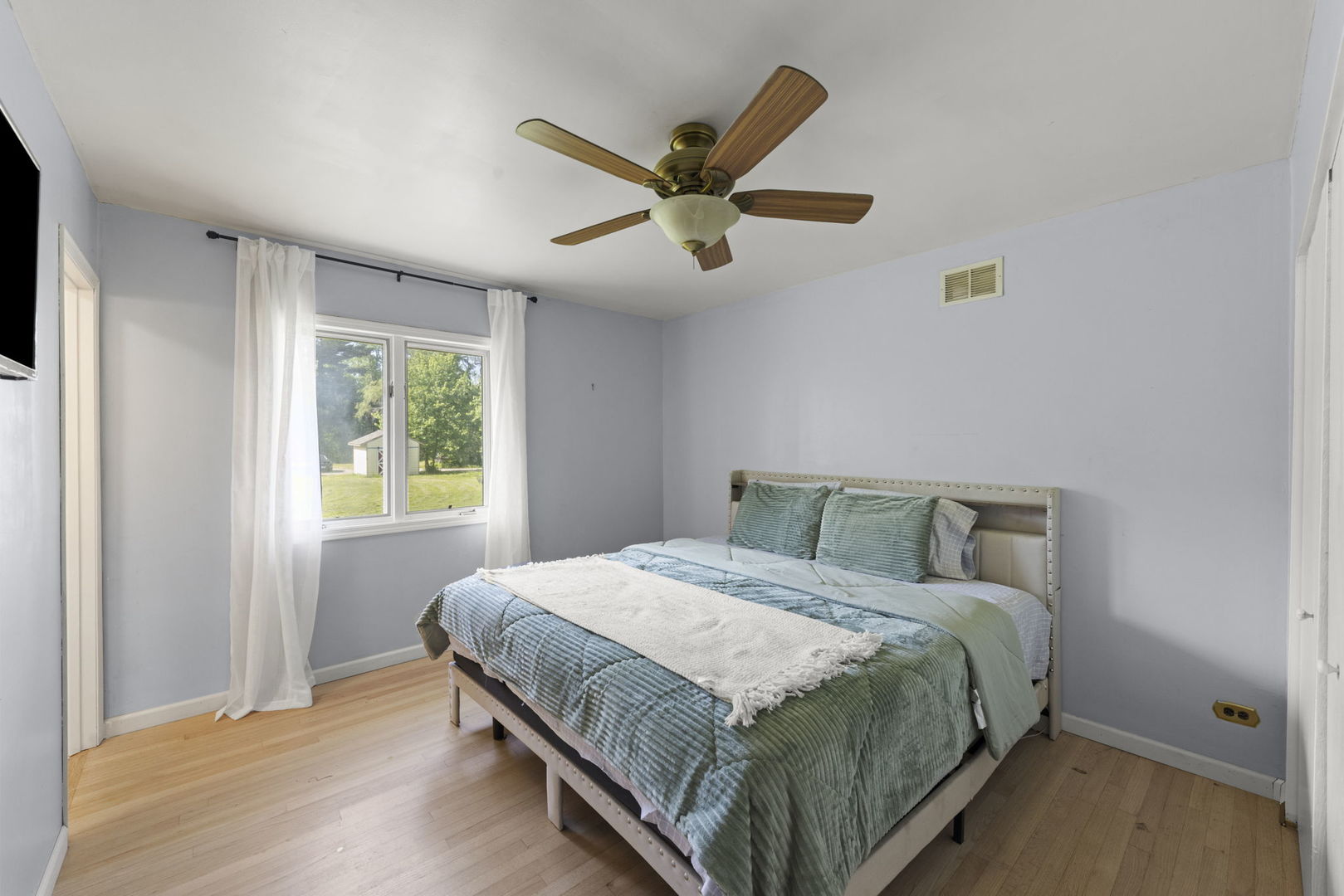 1241 Norfolk Avenue Property Photo 11