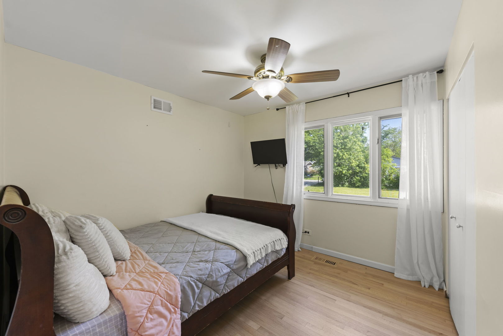1241 Norfolk Avenue Property Photo 16