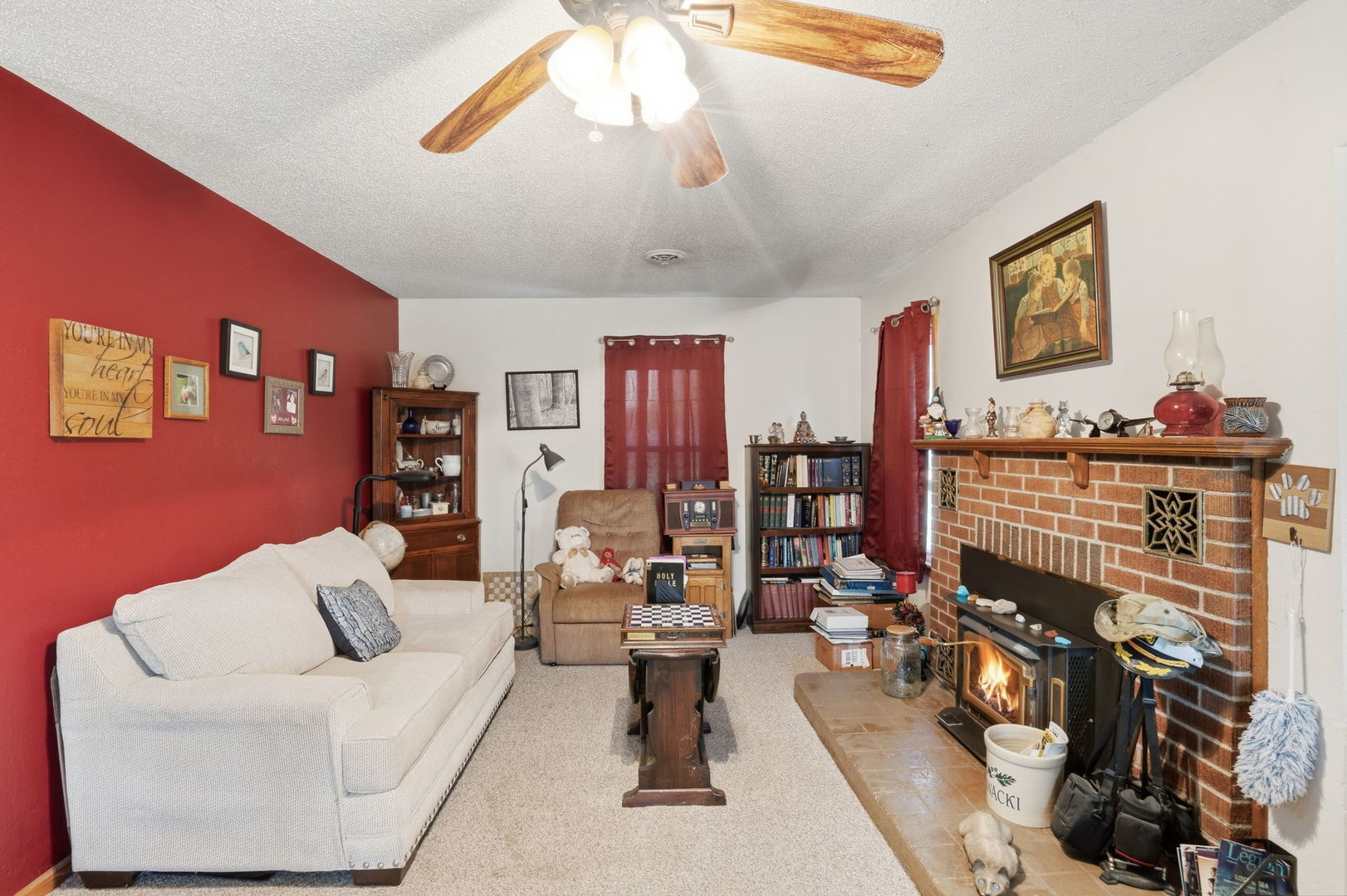 104 1st Street E Property Photo 6