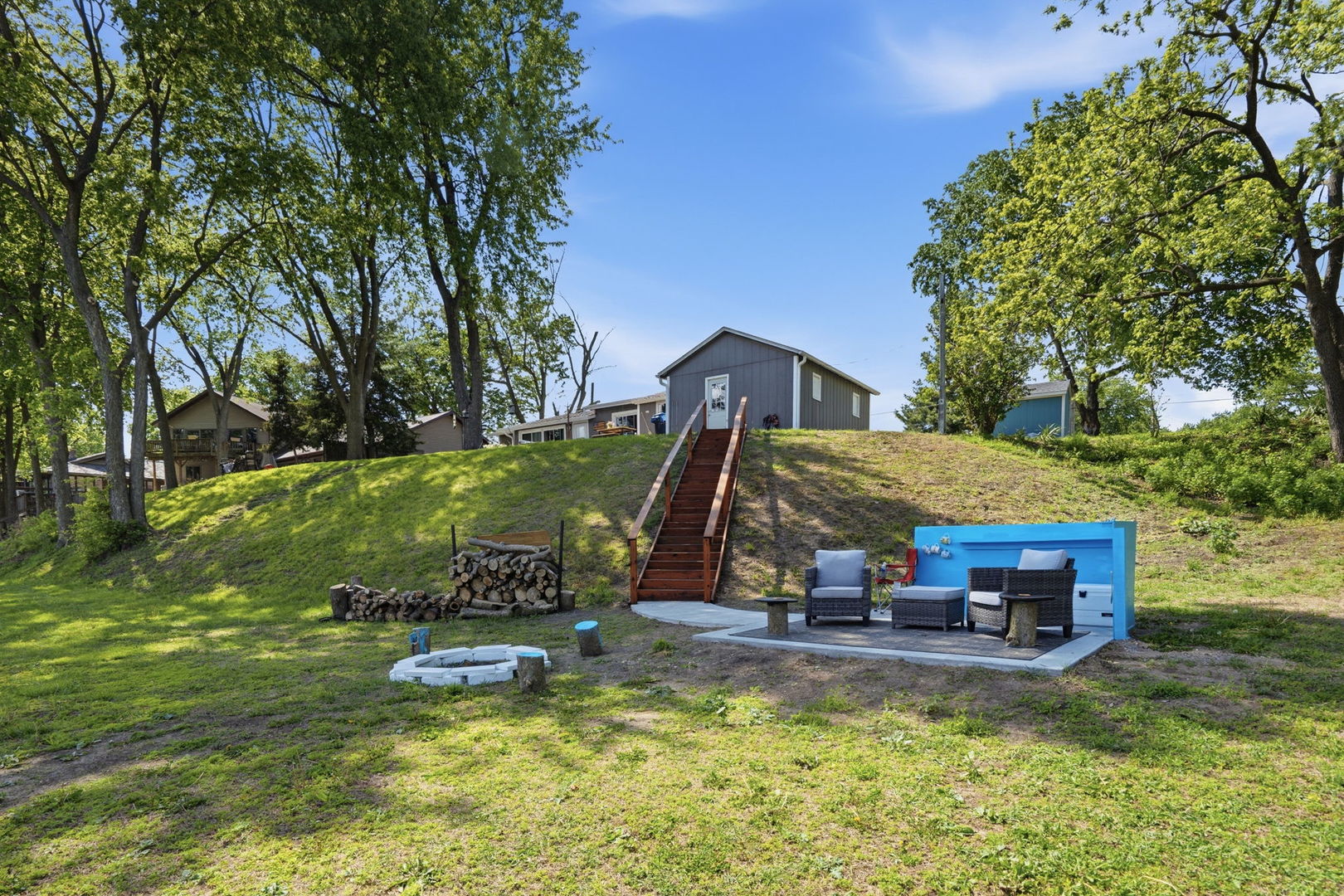 104 1st Street E Property Photo 21