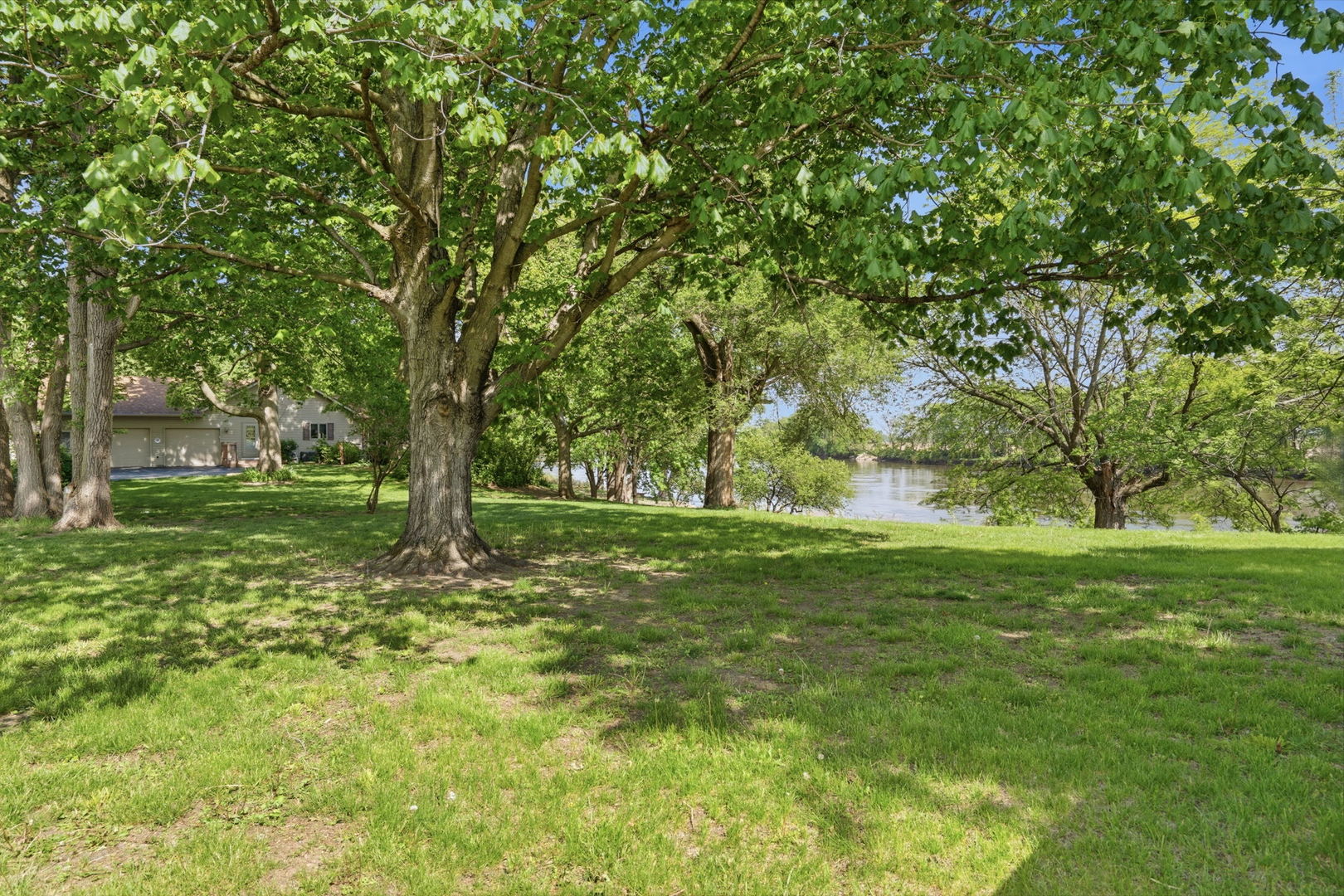 104 1st Street E Property Photo 23
