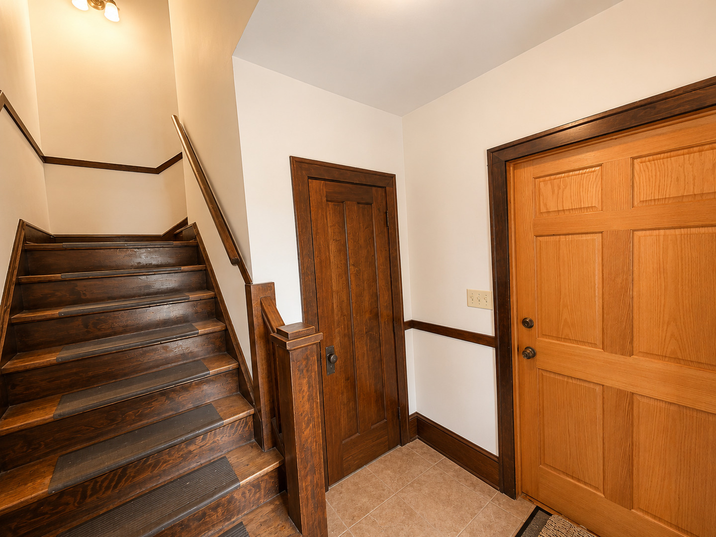5433 W Melrose Street Property Photo 6