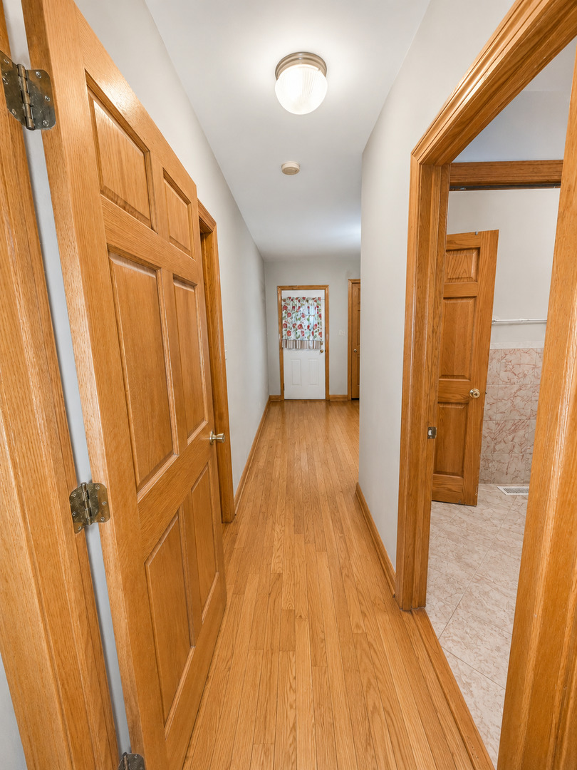5433 W Melrose Street Property Photo 14