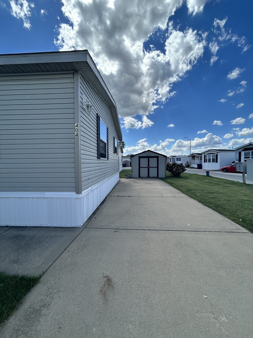 8800 S Harlem Avenue 404 Property Photo 3