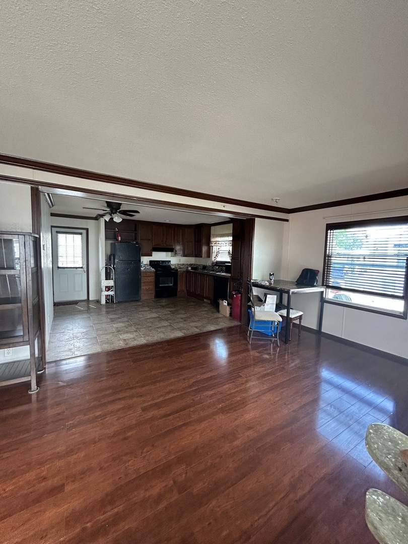 8800 S Harlem Avenue 404 Property Photo 4