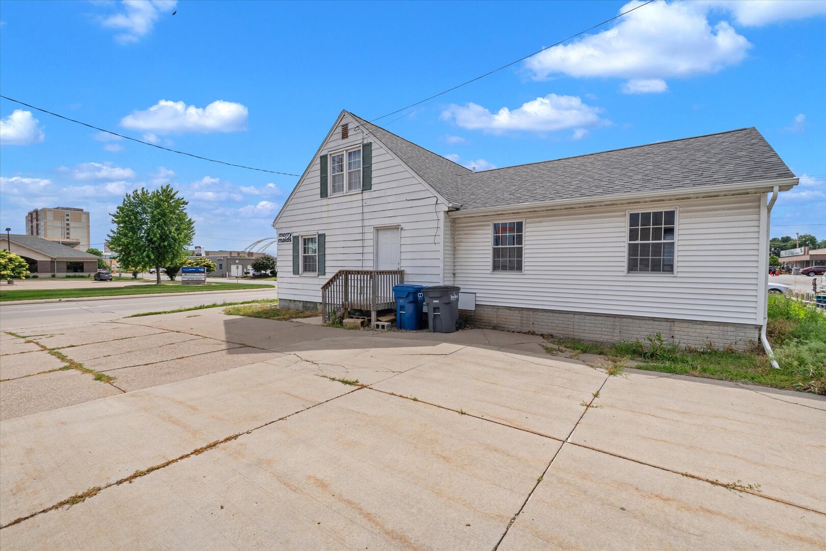 1906 Grant Street Property Photo 6
