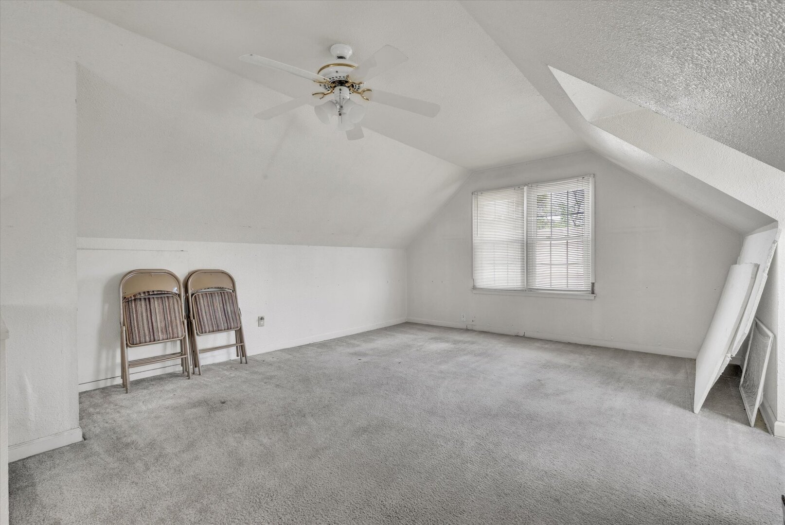 1906 Grant Street Property Photo 24