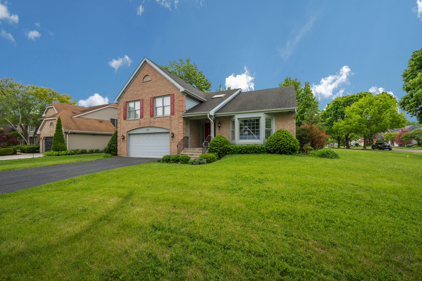 1046 E Amberwood Circle Property Photo 1