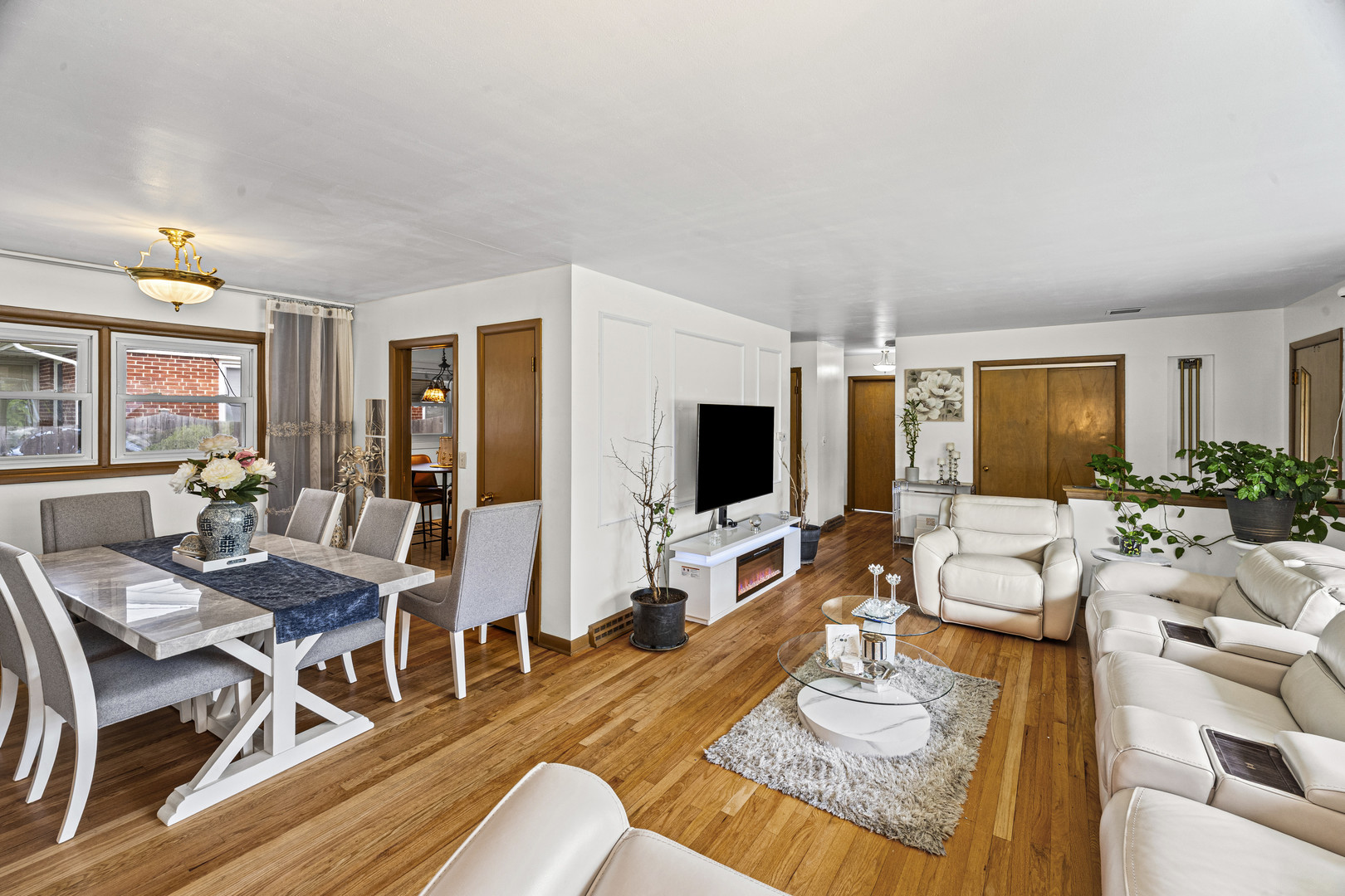 7946 Lotus Avenue Property Photo 4