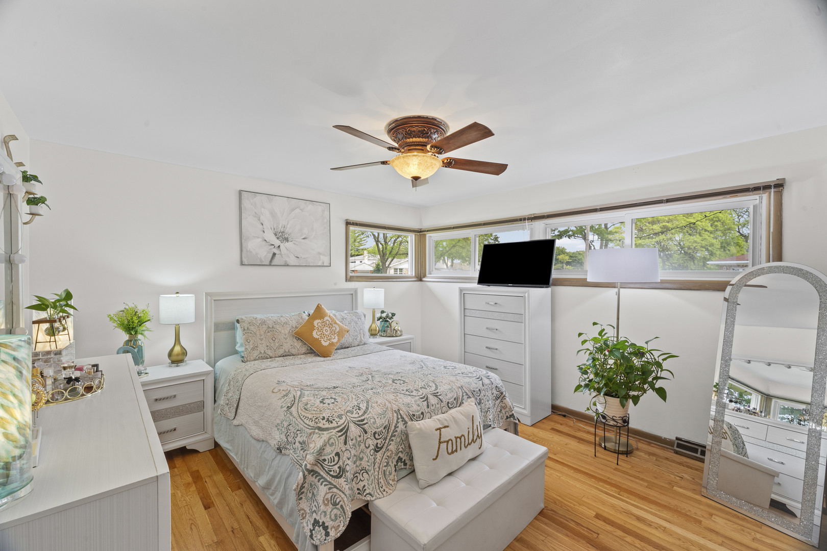 7946 Lotus Avenue Property Photo 11