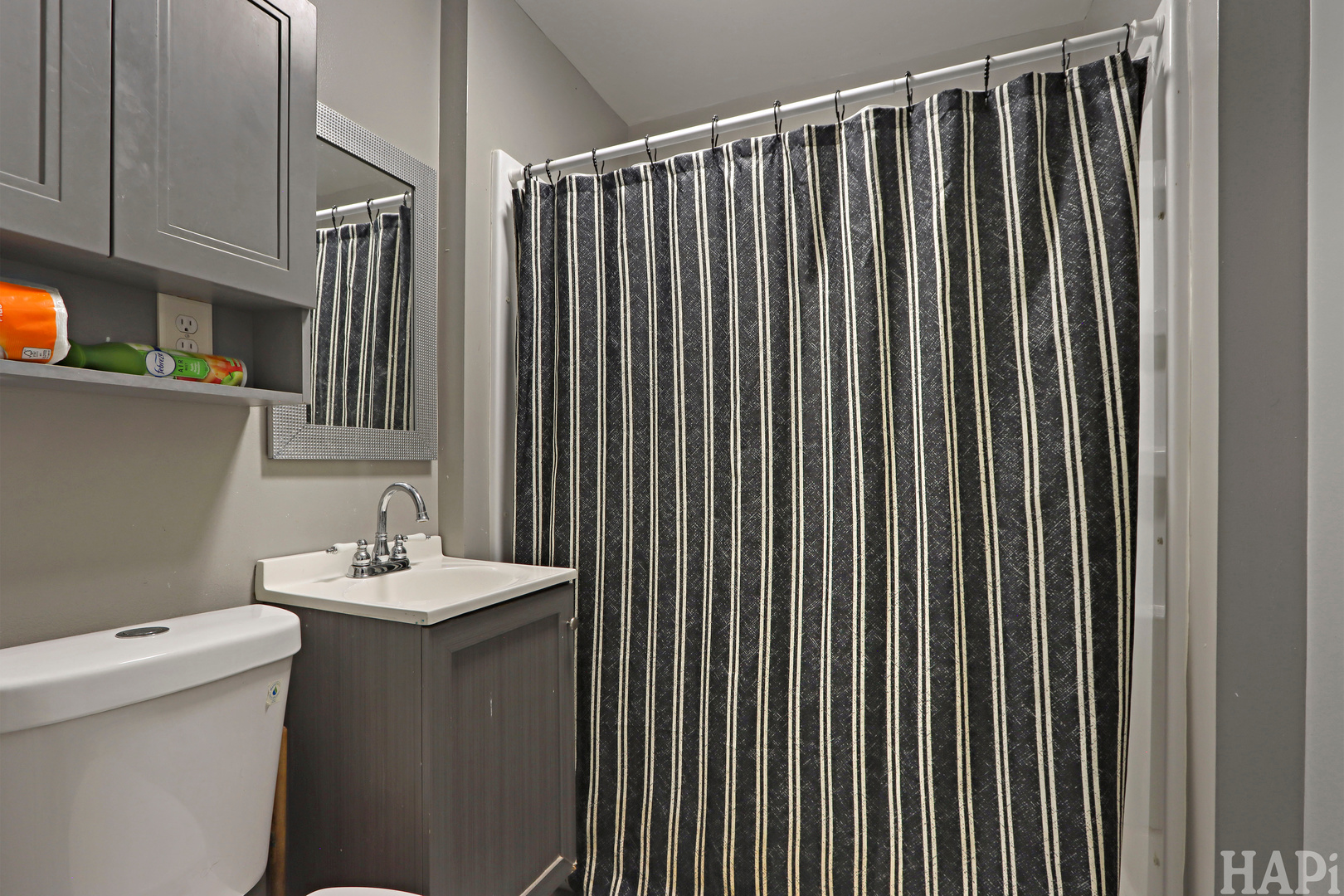 825 N Ash Street Property Photo 6