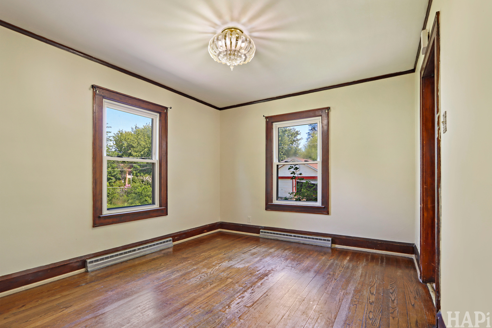 825 N Ash Street Property Photo 7
