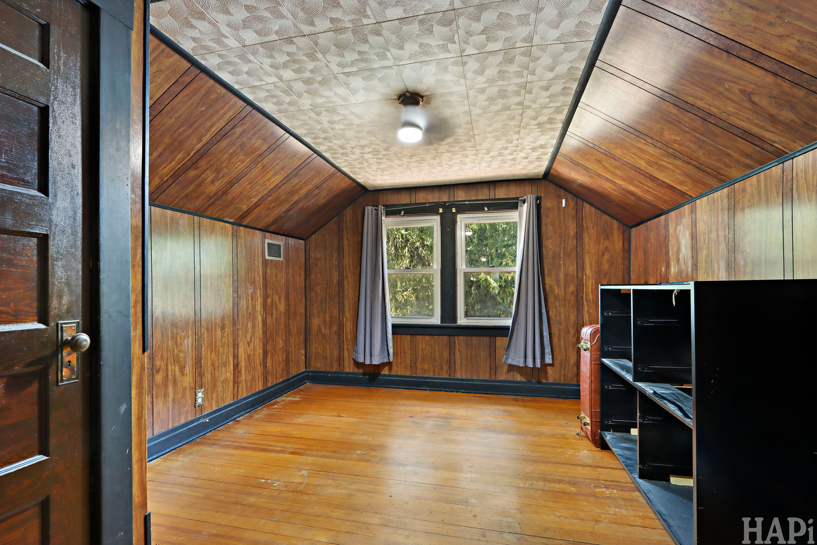 825 N Ash Street Property Photo 11