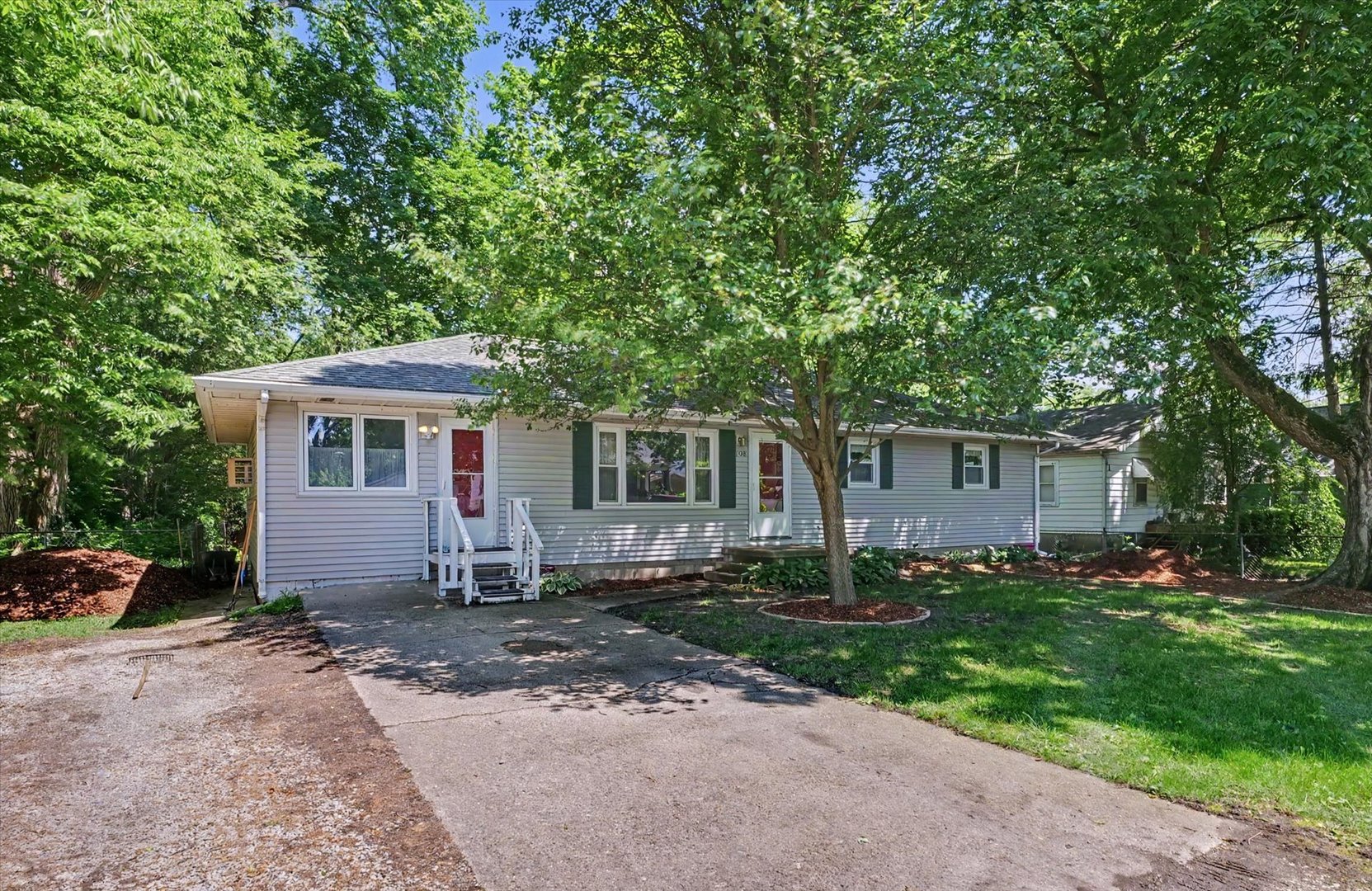 108 Brady Lane Property Photo 2
