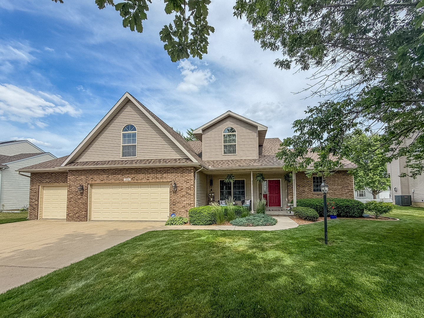 3906 Turnberry Drive Property Photo 1