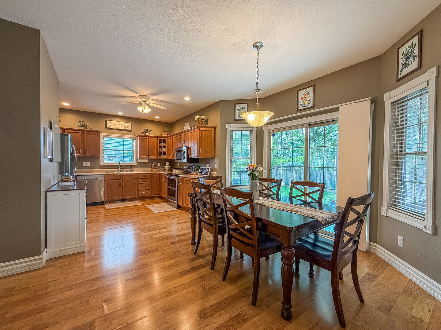 3906 Turnberry Drive Property Photo 13
