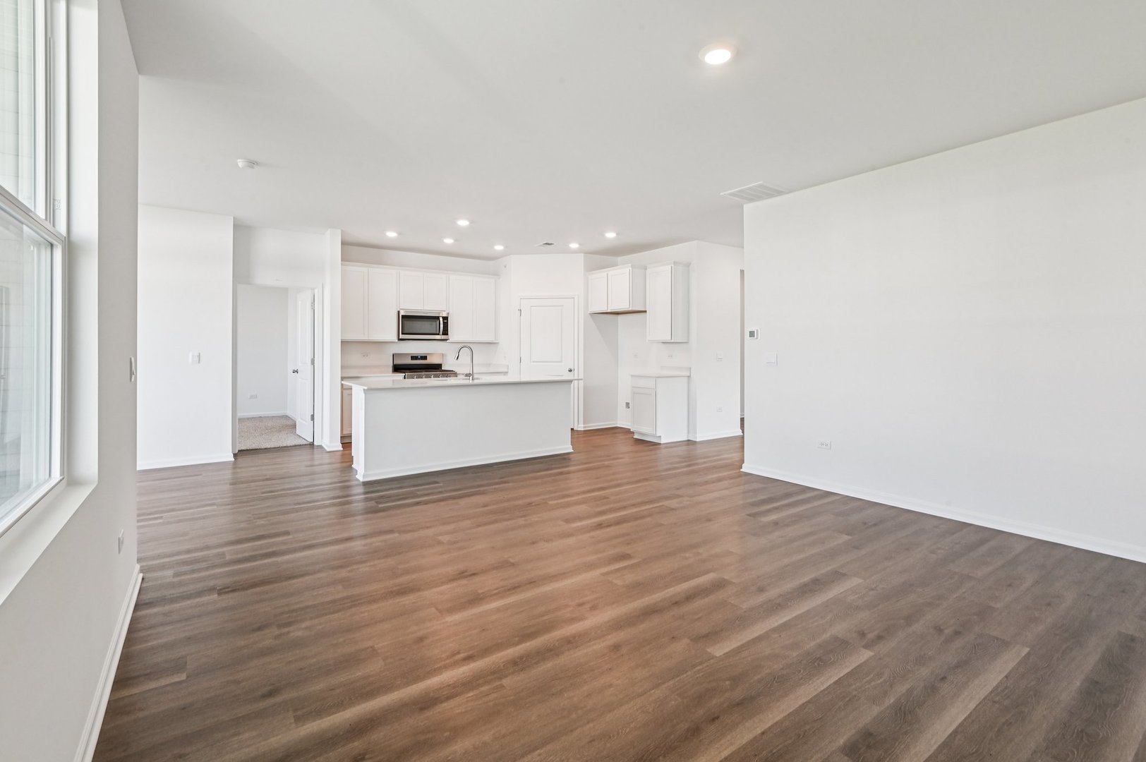 14616 S Azalia Circle Property Photo 6