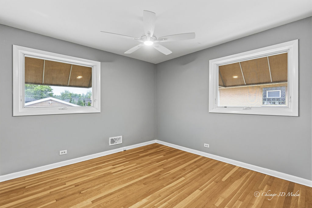 7349 W Breen Street Property Photo 16