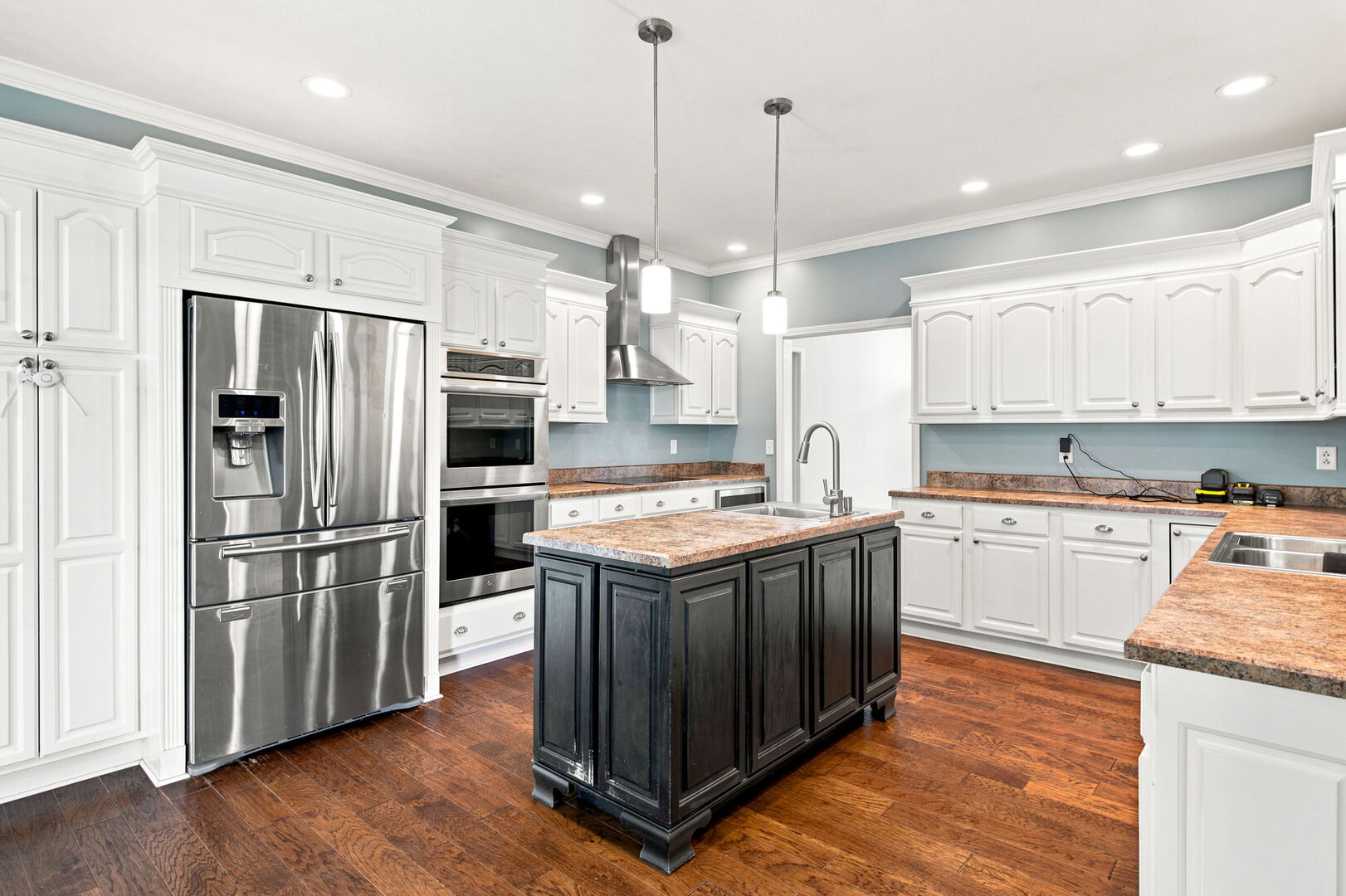 1104 Daybreak Drive Property Photo 8