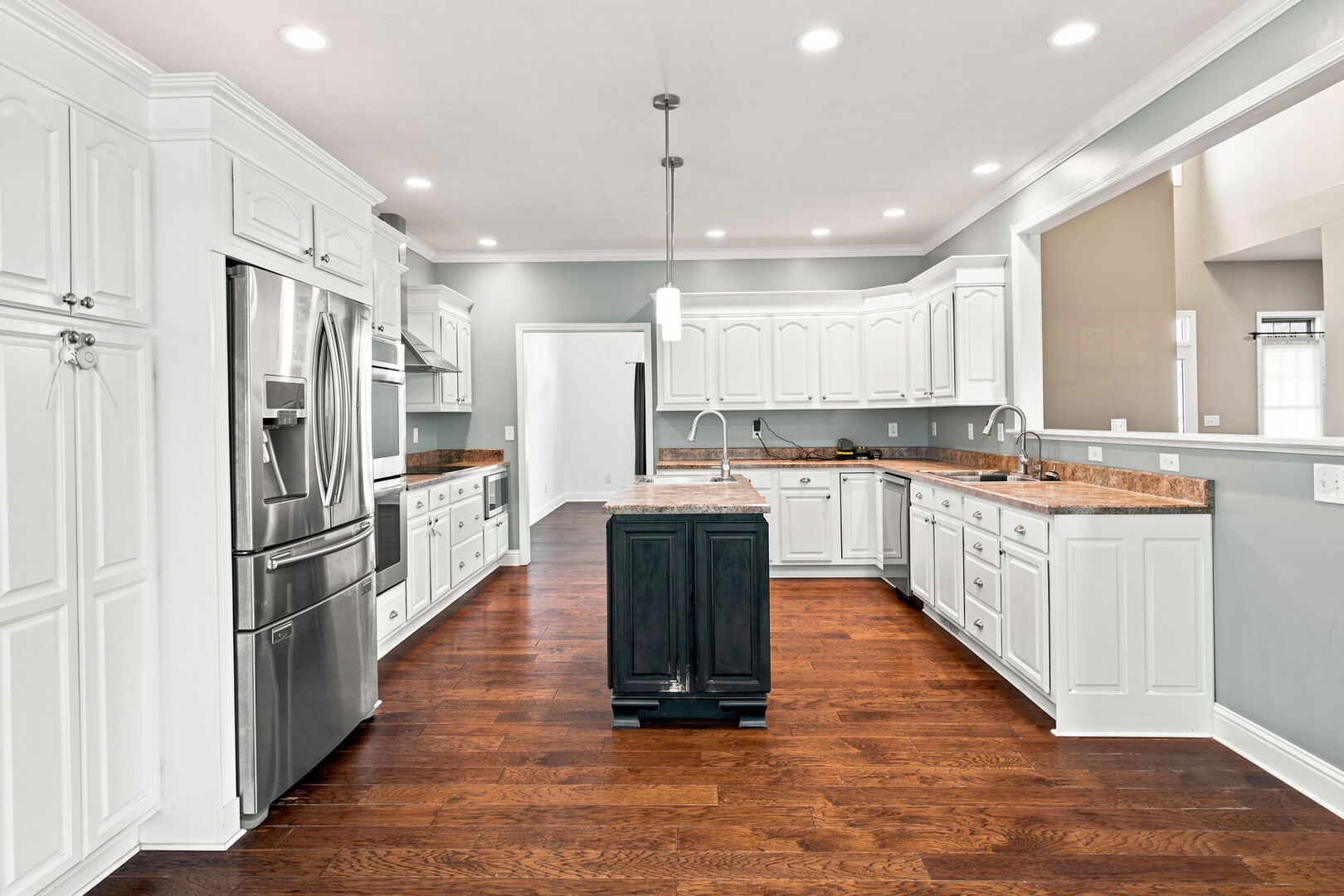 1104 Daybreak Drive Property Photo 9
