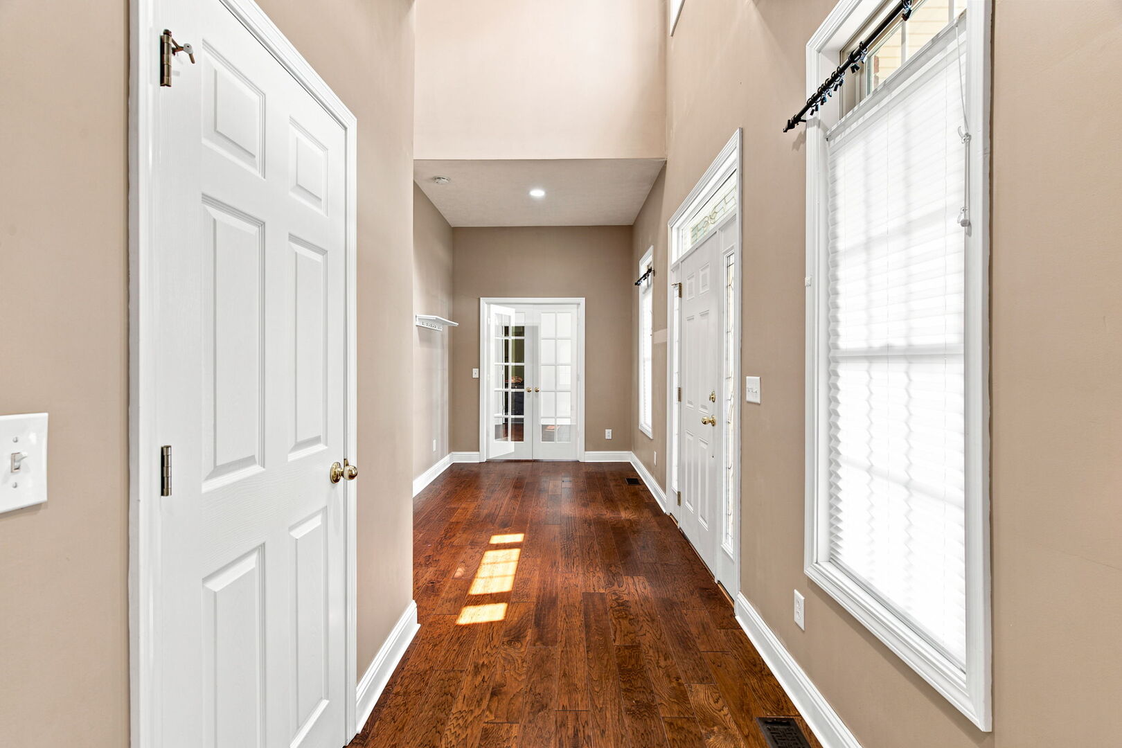 1104 Daybreak Drive Property Photo 12