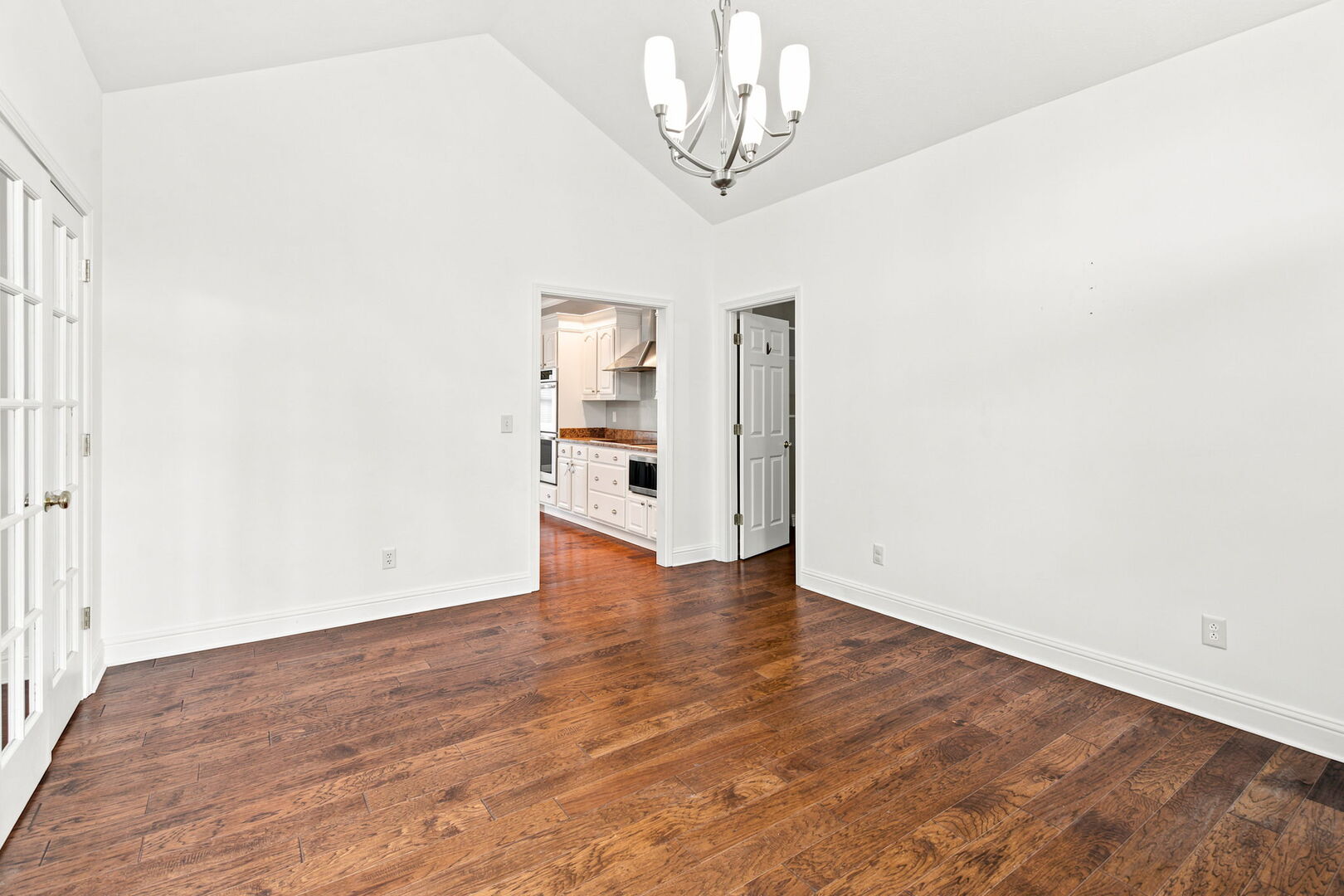 1104 Daybreak Drive Property Photo 17