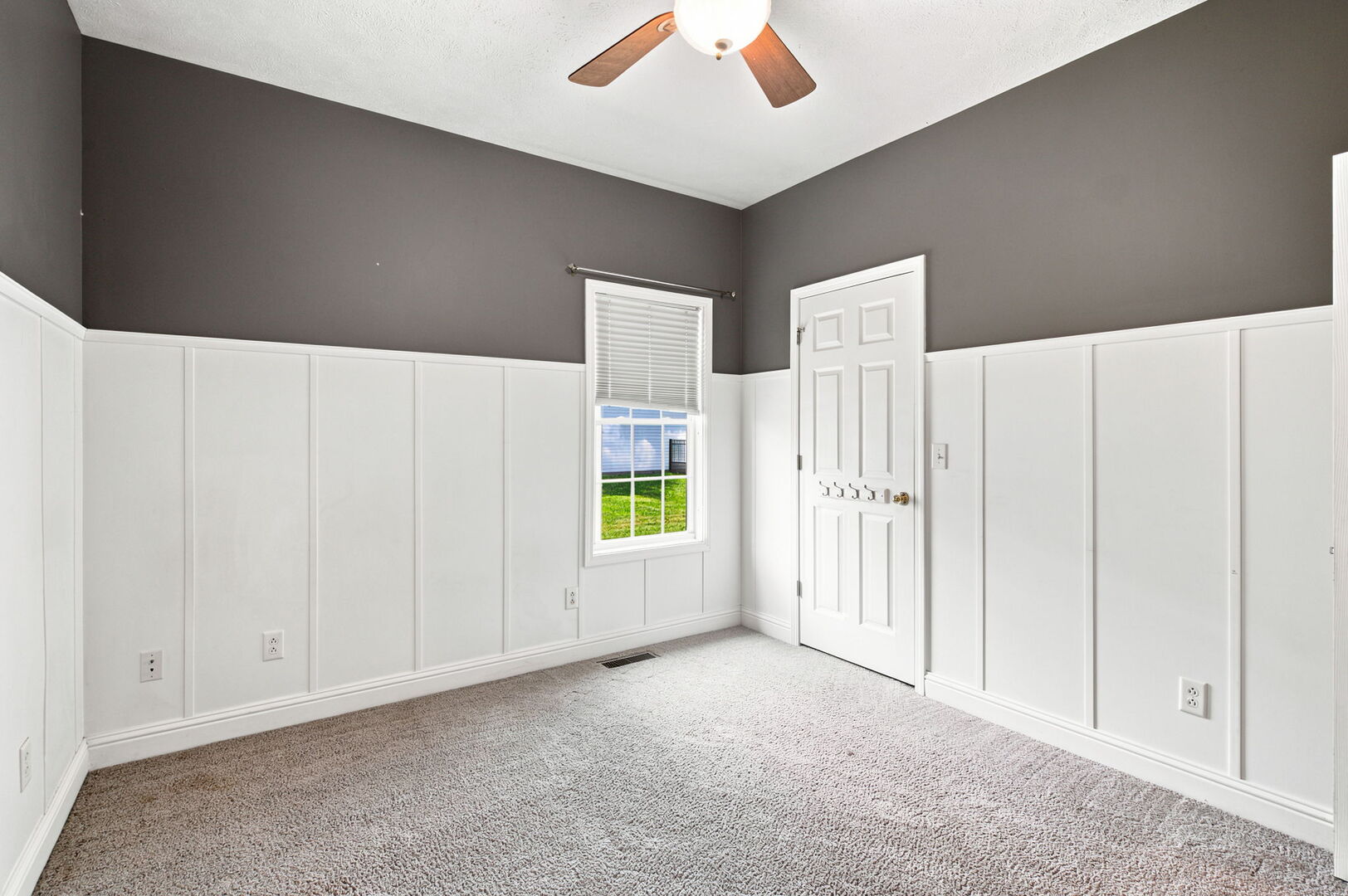 1104 Daybreak Drive Property Photo 24