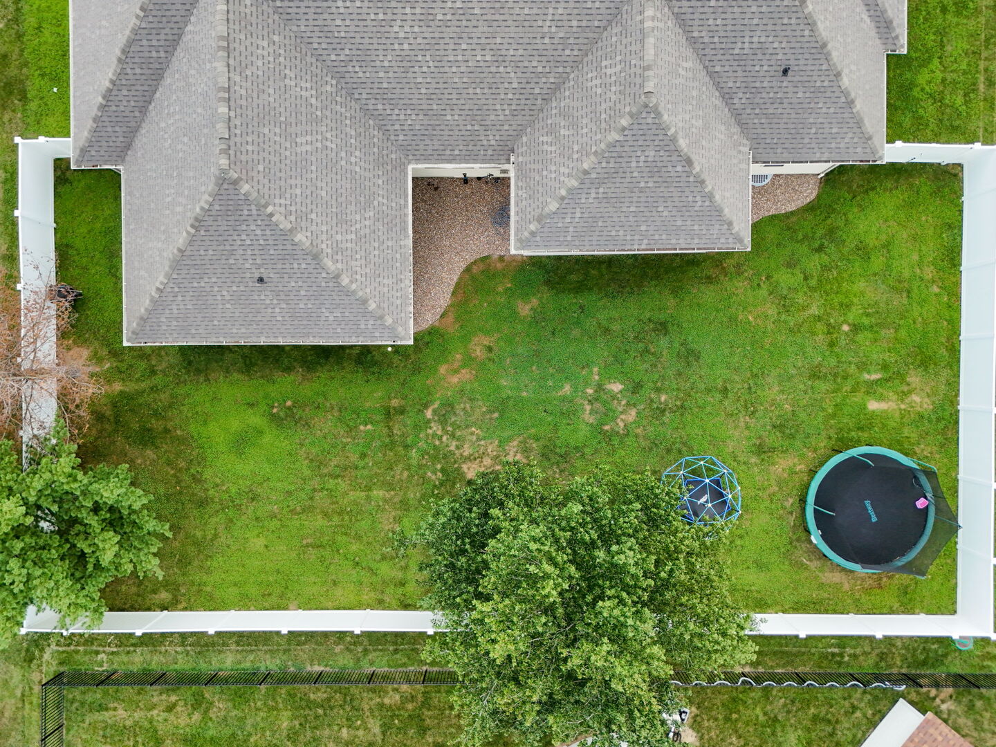 1104 Daybreak Drive Property Photo 34