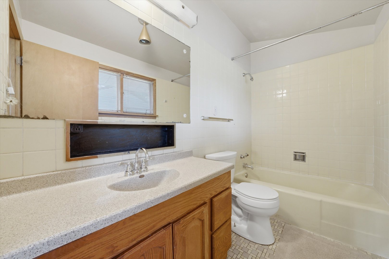 17413 Emerson Avenue Property Photo 32
