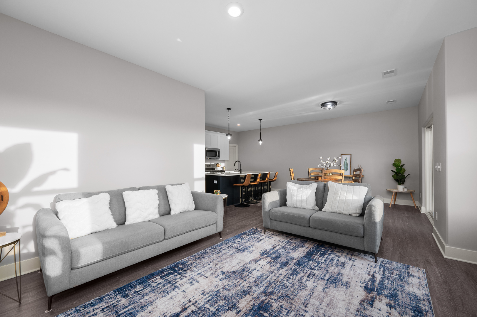 6942 Faiths Way Property Photo 4