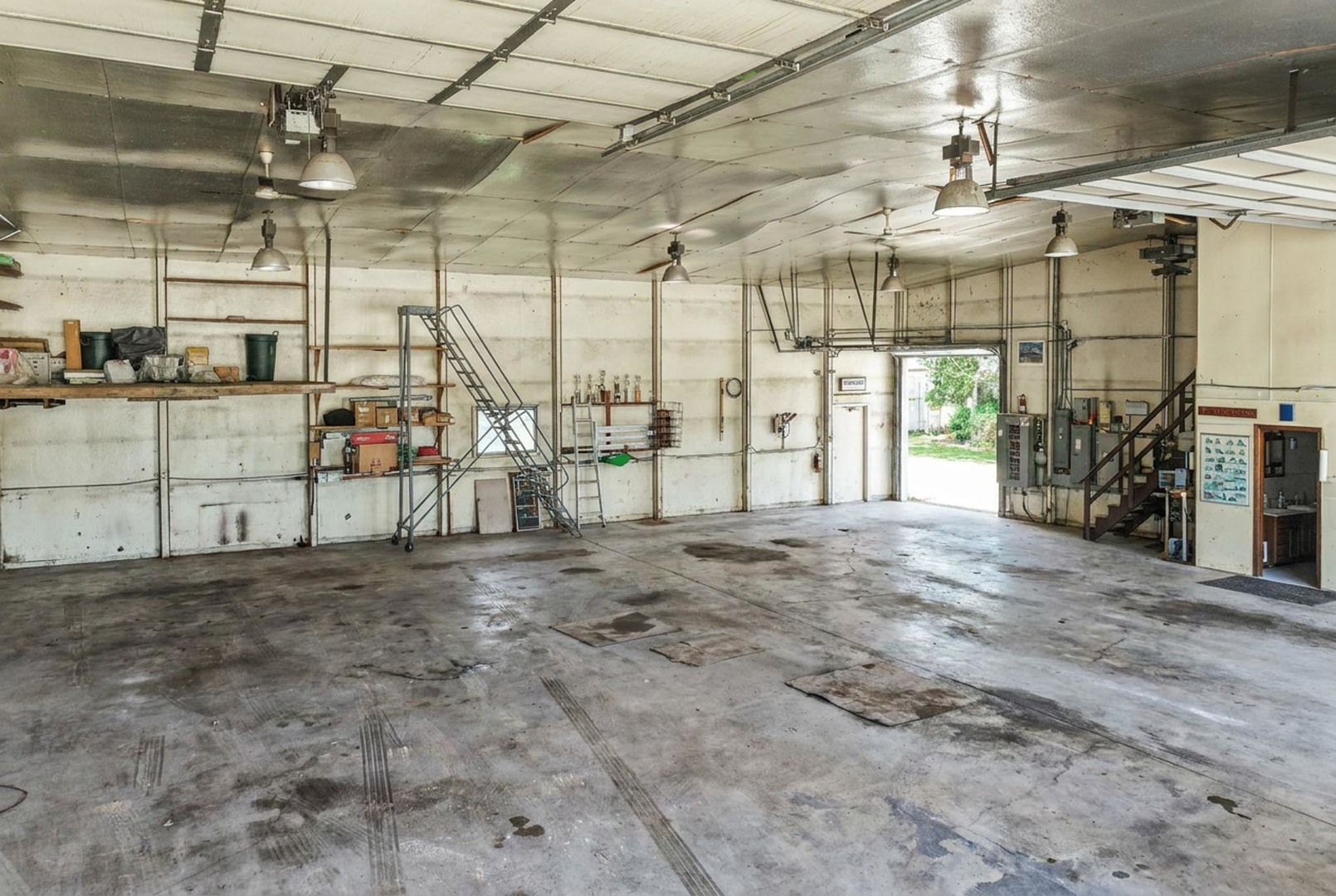 12799 Archer Avenue Property Photo 18