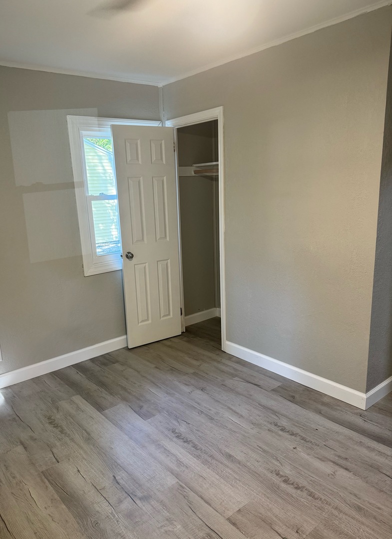 1041 Eastview Drive Property Photo 11