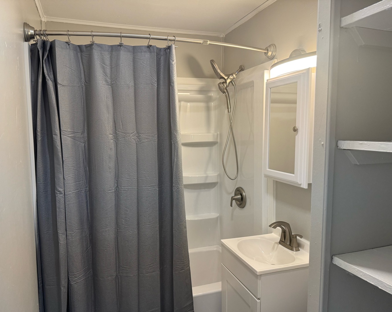 1041 Eastview Drive Property Photo 17