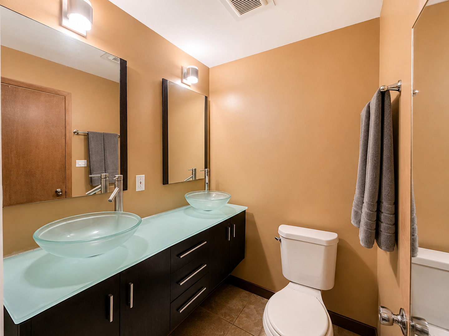 1028 W Ohio Street Property Photo 11