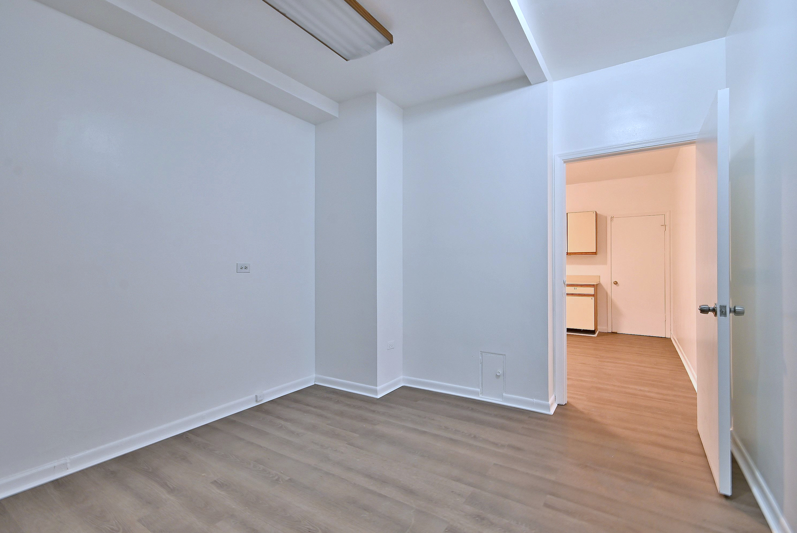 7460 W Belmont Avenue Property Photo 11
