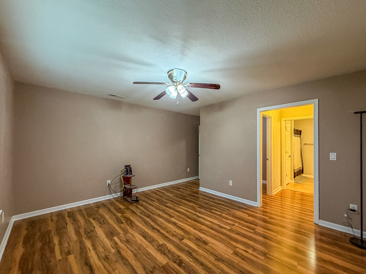 302 Luria Lane Property Photo 22