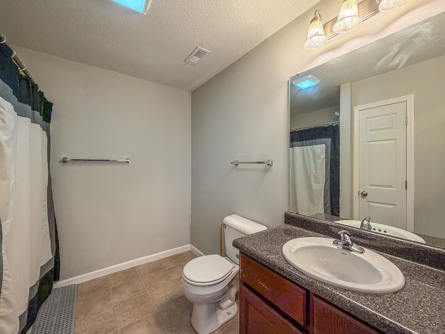 302 Luria Lane Property Photo 24