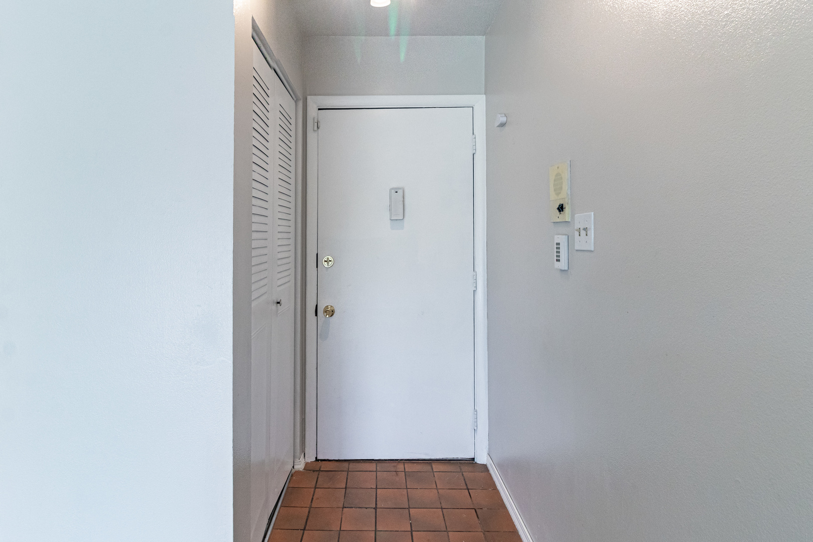 715 Grove Drive 206 Property Photo 3