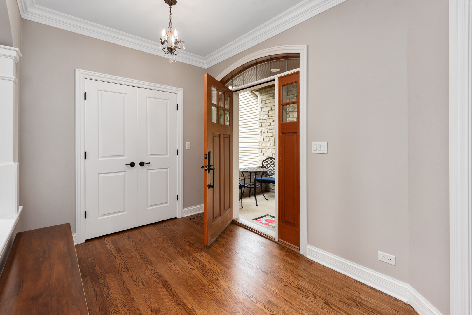 5536 Middaugh Avenue Property Photo 3