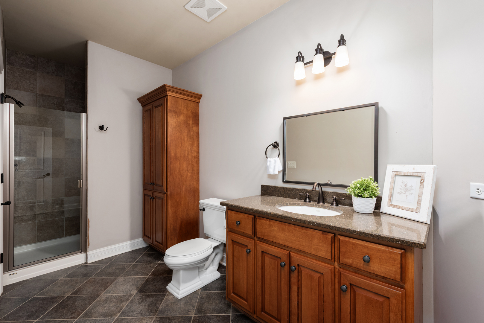 5536 Middaugh Avenue Property Photo 19