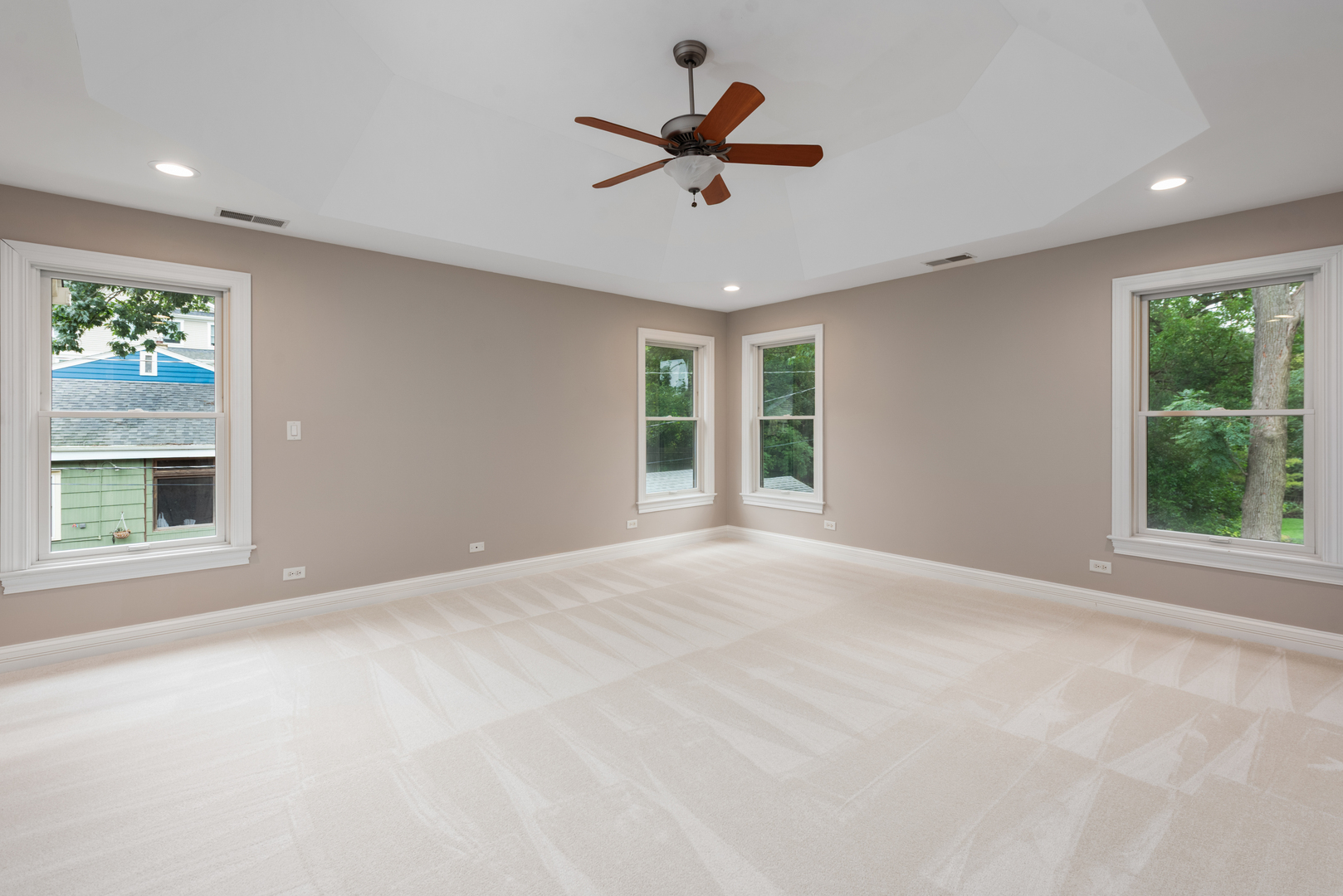 5536 Middaugh Avenue Property Photo 23