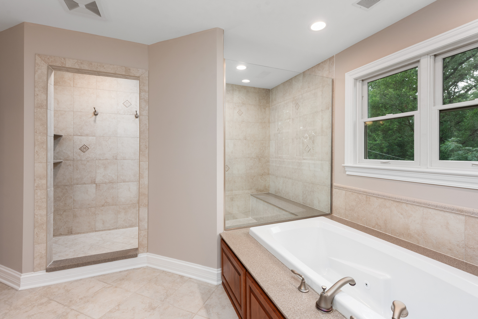 5536 Middaugh Avenue Property Photo 27