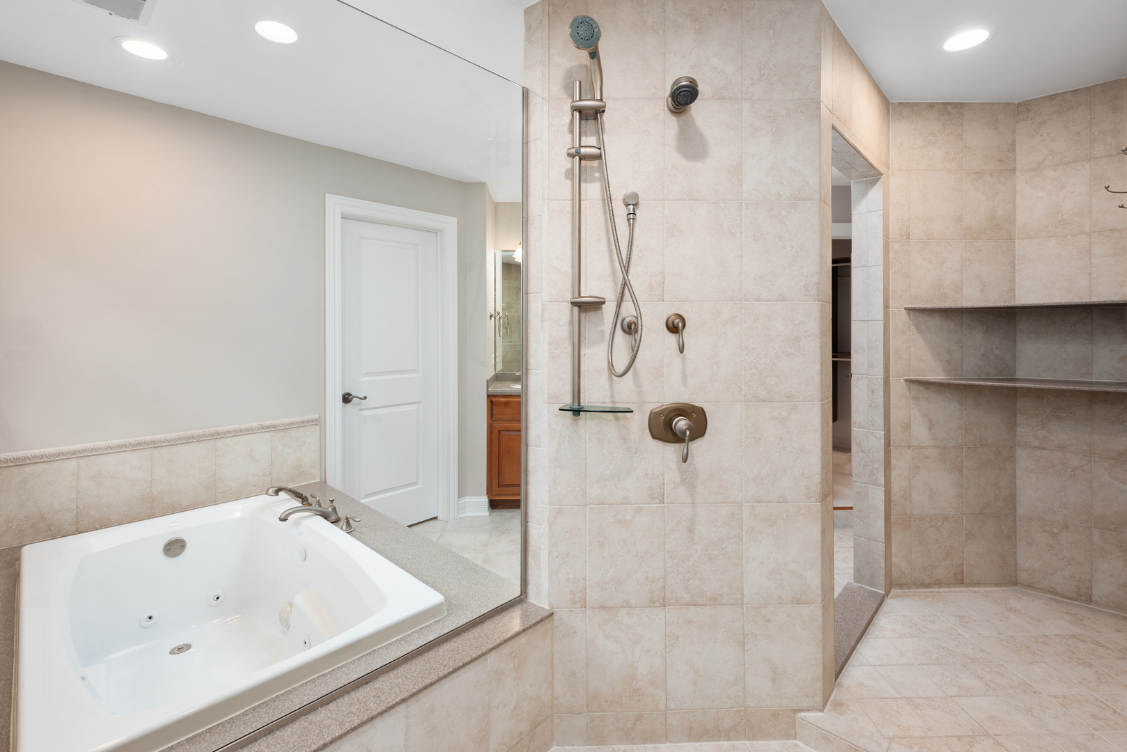 5536 Middaugh Avenue Property Photo 28
