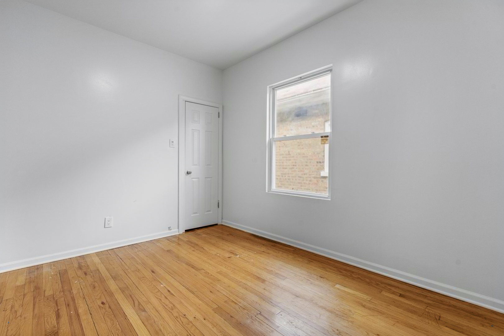 8451 S May Street Property Photo 12