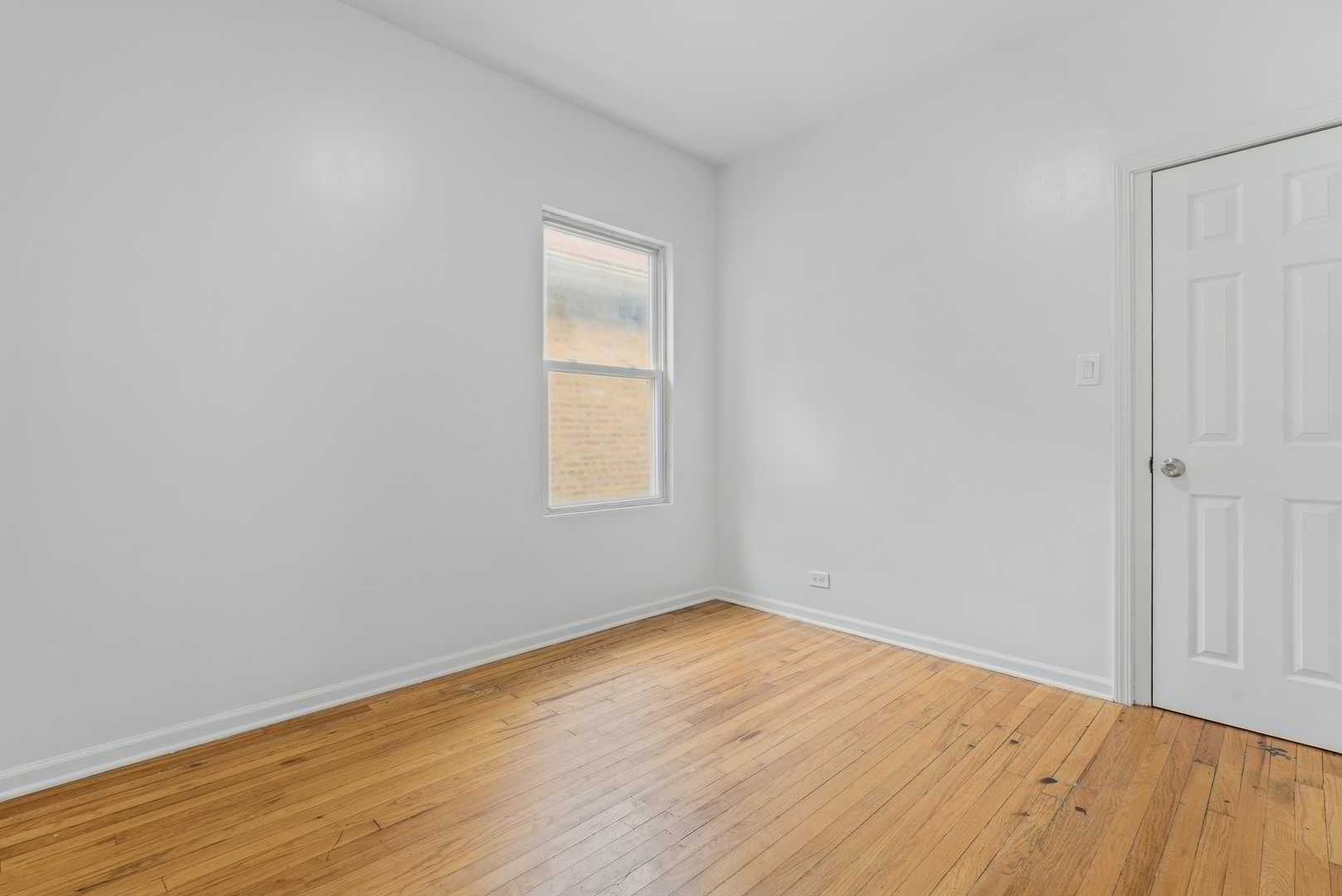 8451 S May Street Property Photo 13