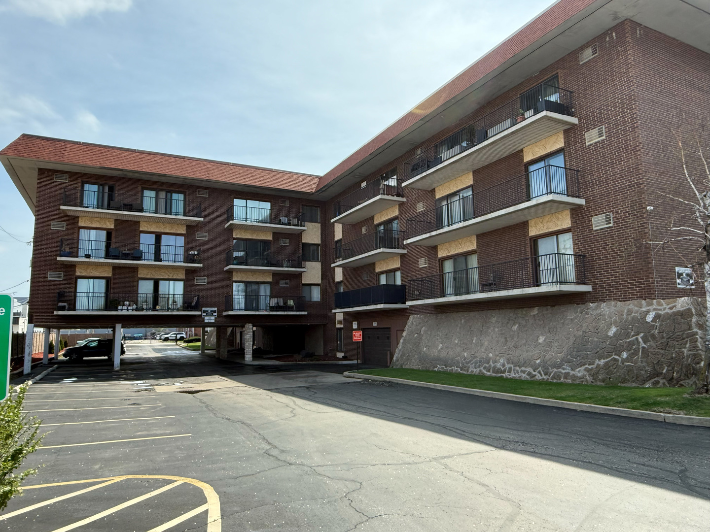 9520 Mayfield Avenue 212 Property Photo 1