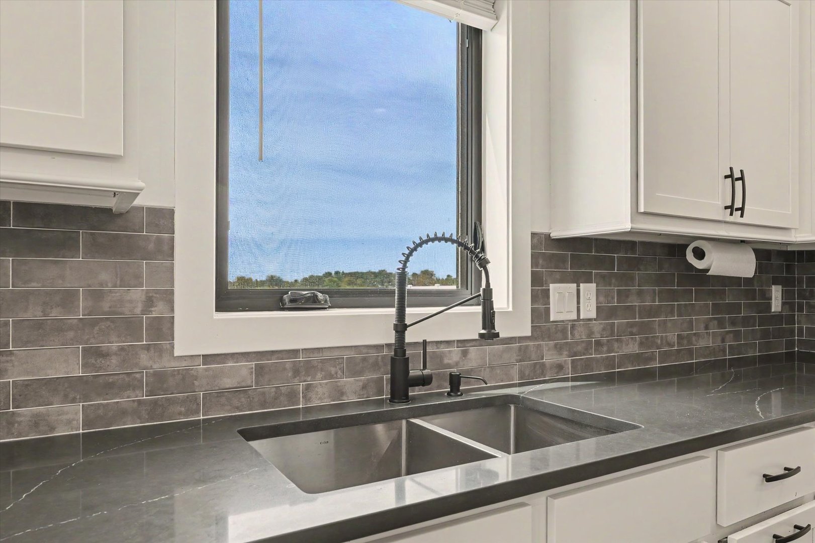 301 Sutton Street Property Photo 20