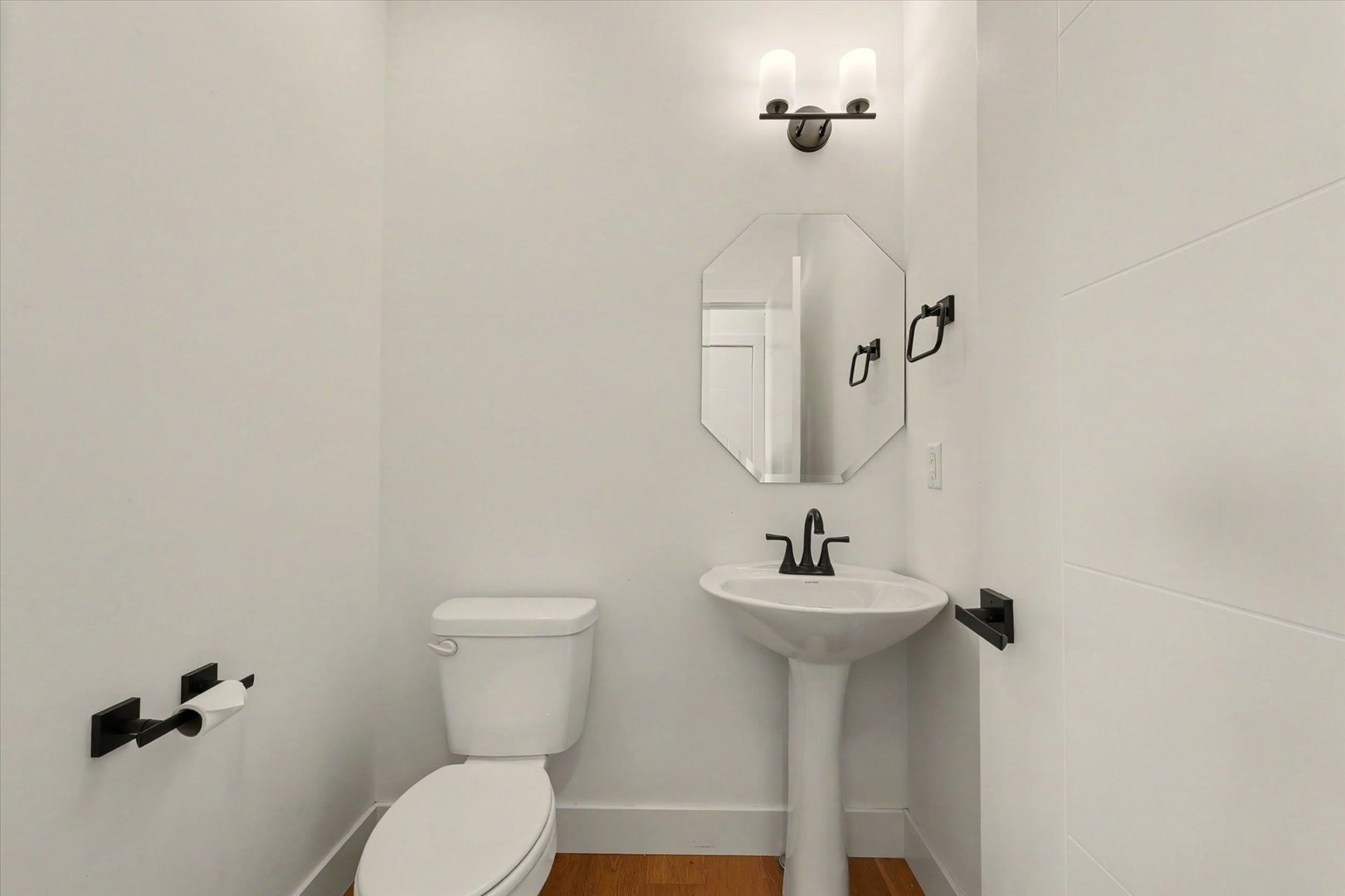 301 Sutton Street Property Photo 28